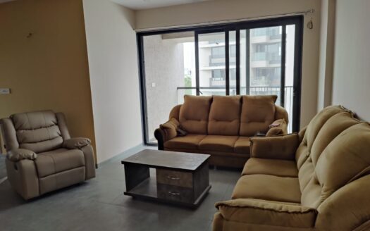 3BHK FLAT- RENT- FAMILY- SOLA- RR684