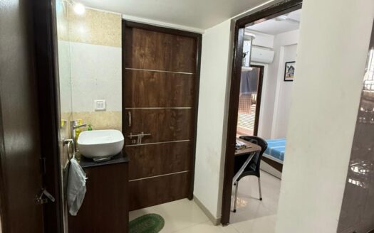 2BHK FLAT- SALE- SOLA- RS150