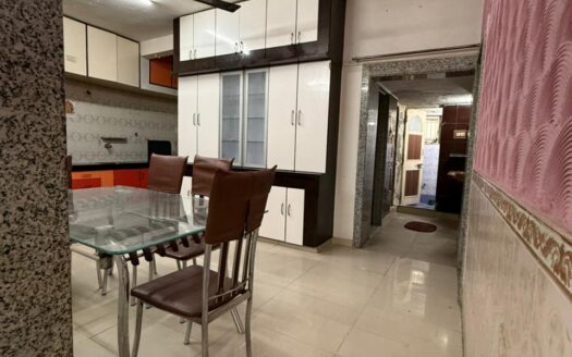 3BHK FLAT- RENT- FAMILY- GURUKUL- MP12-1