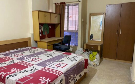 2BHK FLAT- RENT- FAMILY- DRIVE IN ROAD- RR873
