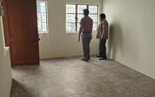 1BHK FLAT- RENT- FAMILY- BACHELORS- THALTEJ- RR953